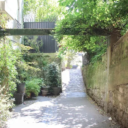 Apartment Charming Of 23 M Close To The Sacre-coeur Paris
